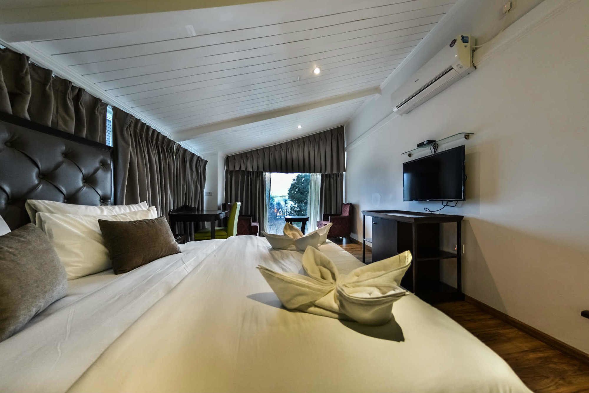 Hotel Metropolis ศรีนาการ์ ภายนอก รูปภาพ